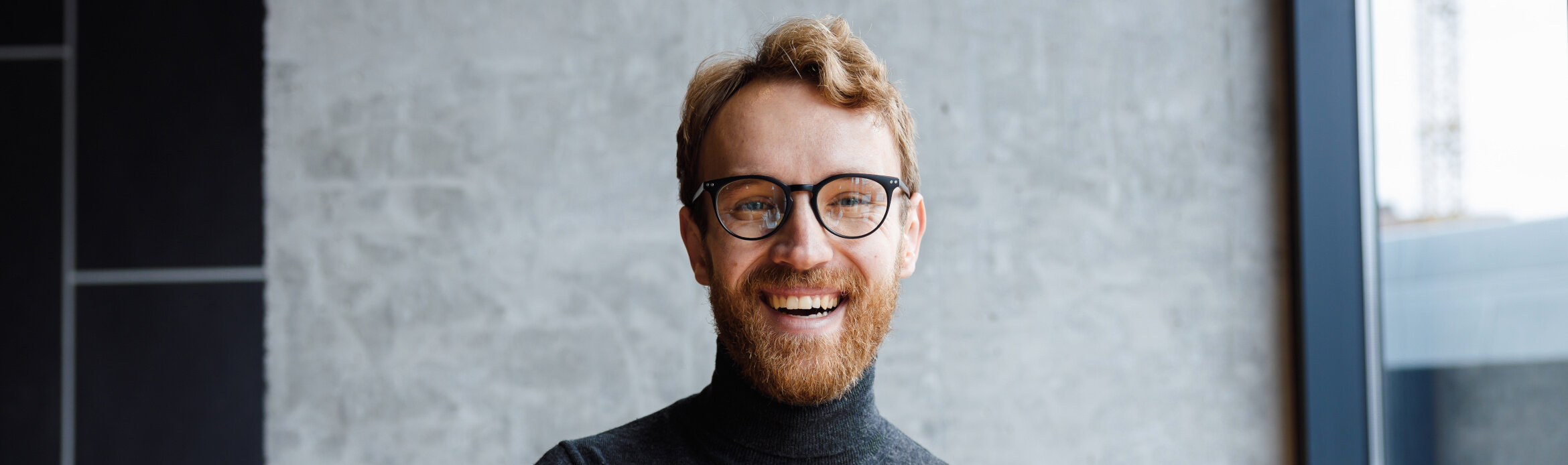 junger, energiegeladener Unternehmer voller Ideen und Visionen